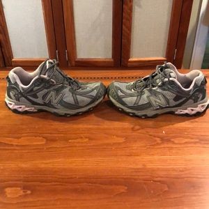 New Balance women’s 572 Terrain sneaker